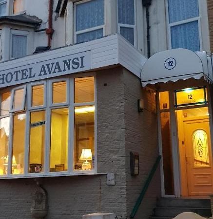 Hotel Avansi Blackpool Bagian luar foto
